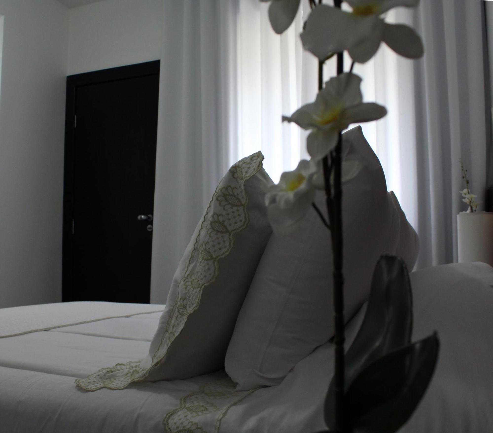 Hotel Dom Henrique Timóteo Extérieur photo