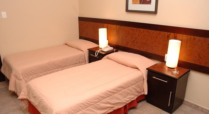 Hotel Dom Henrique Timóteo Extérieur photo