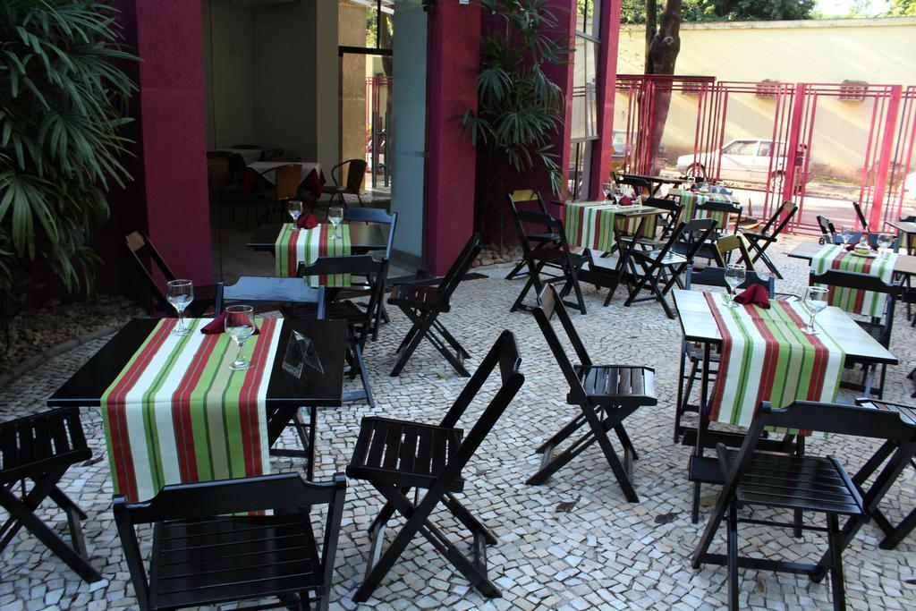 Hotel Dom Henrique Timóteo Extérieur photo