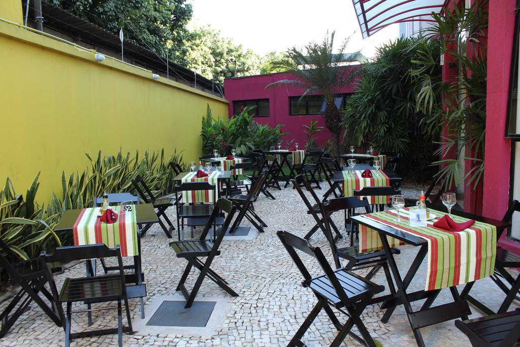 Hotel Dom Henrique Timóteo Extérieur photo