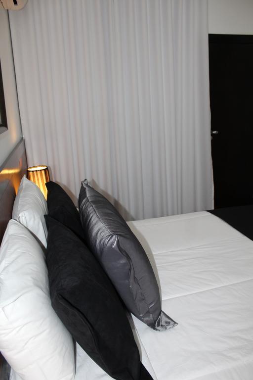 Hotel Dom Henrique Timóteo Extérieur photo