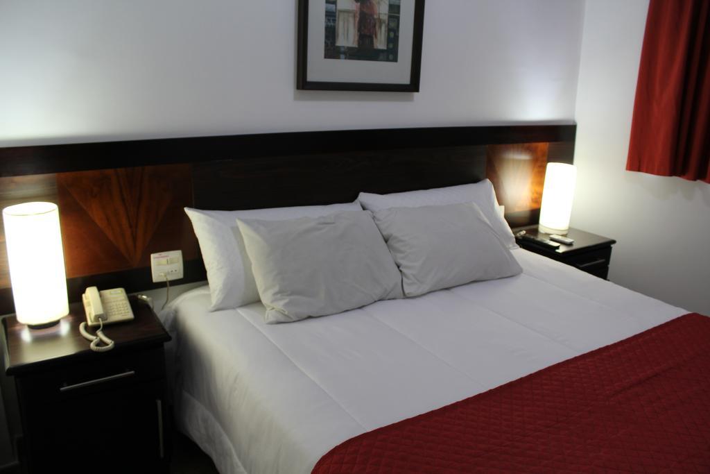 Hotel Dom Henrique Timóteo Extérieur photo