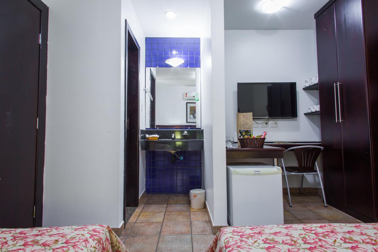 Hotel Dom Henrique Timóteo Extérieur photo